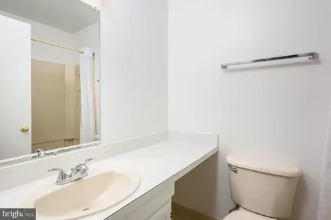 2060 Headlands Cir, Reston, VA 20191 photo 18