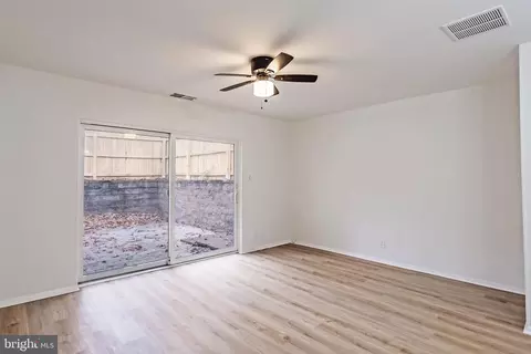 7619 Tiverton Dr, Springfield, VA 22152 photo 7