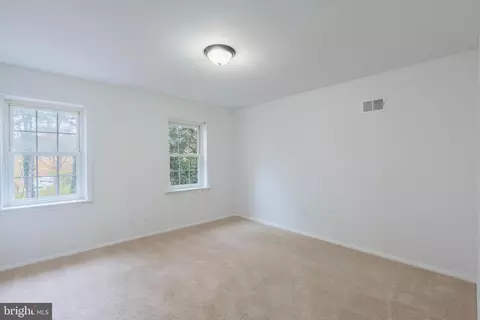 7619 Tiverton Dr, Springfield, VA 22152 photo 17