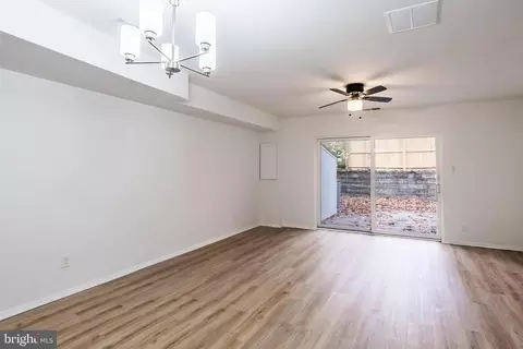 7619 Tiverton Dr, Springfield, VA 22152 photo 5