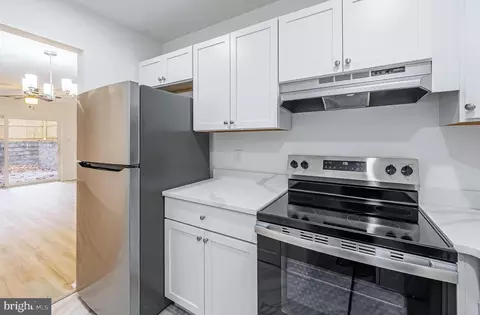 7619 Tiverton Dr, Springfield, VA 22152 photo 13