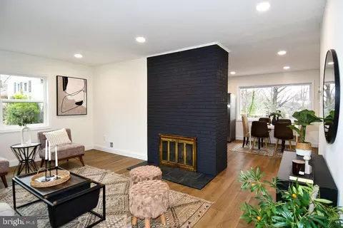7407 Kelvin Pl, Springfield, VA 22151 photo 6