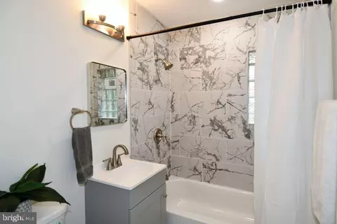 7407 Kelvin Pl, Springfield, VA 22151 photo 16