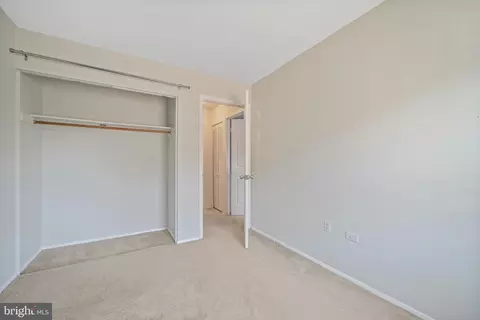 Bedroom - 2335 Rosedown Dr, Reston, VA 20191 photo 4 of 6
