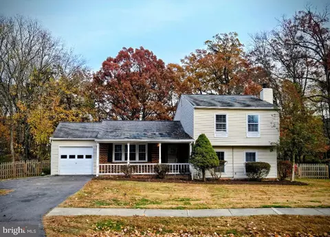 Exterior - 2335 Rosedown Dr, Reston, VA 20191 photo 2 of 7