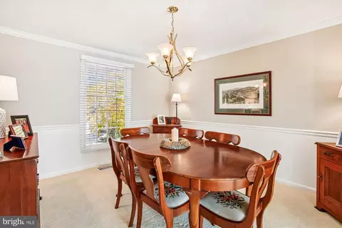 7729 Middle Valley Dr, Springfield, VA 22153 photo 12