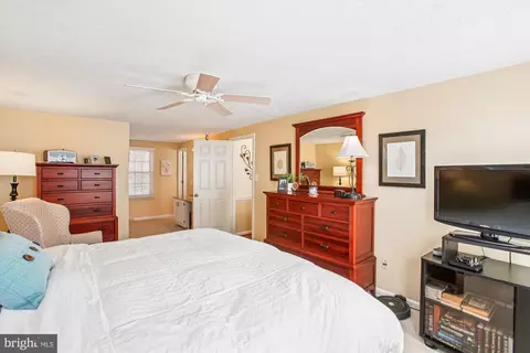 7729 Middle Valley Dr, Springfield, VA 22153 photo 31