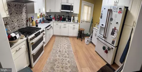 7019 Hadlow Dr, Springfield, VA 22152 photo 2