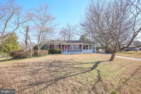 8815 Jandell Rd, Lorton, VA 22079