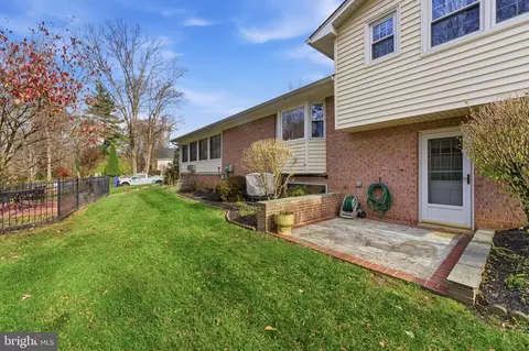 Exterior - 2631 E Meredith Dr, Vienna, VA 22181 photo 9 of 25