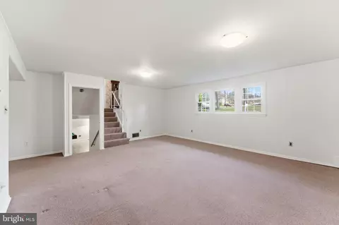 Living - 2631 E Meredith Dr, Vienna, VA 22181 photo 10 of 10