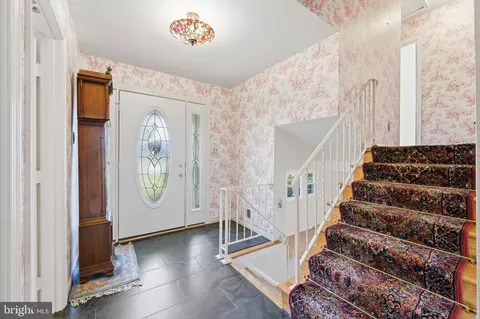Entry Way - 2631 E Meredith Dr, Vienna, VA 22181 photo 1 of 3