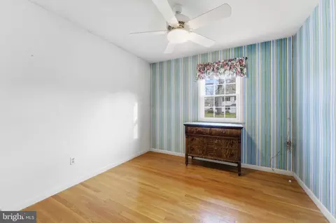 Bedroom - 2631 E Meredith Dr, Vienna, VA 22181 photo 3 of 13