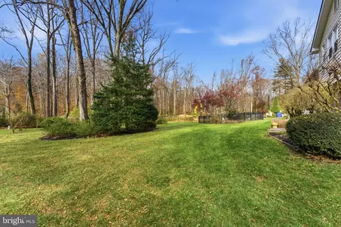 Exterior - 2631 E Meredith Dr, Vienna, VA 22181 photo 12 of 25