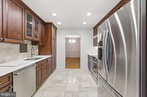 Kitchen - 2631 E Meredith Dr, Vienna, VA 22181 photo 5 of 5