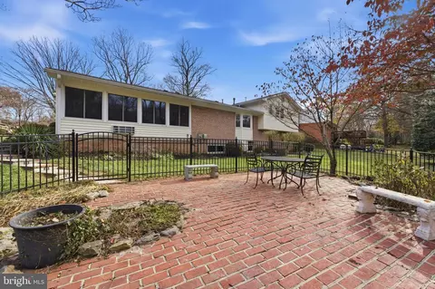 Exterior - 2631 E Meredith Dr, Vienna, VA 22181 photo 8 of 25