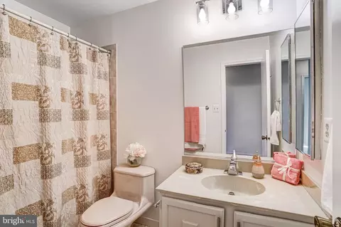 9019 Octavia Ct, Springfield, VA 22153 photo 34