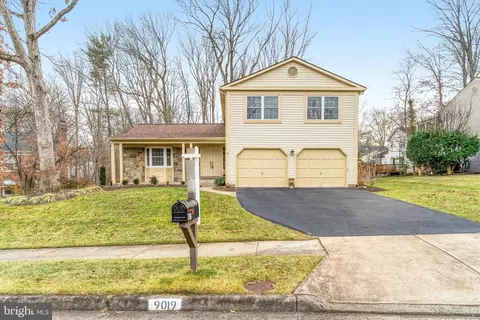 9019 Octavia Ct, Springfield, VA 22153 photo 2