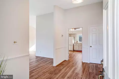 9019 Octavia Ct, Springfield, VA 22153 photo 7