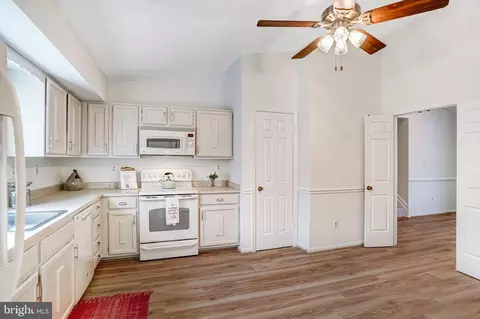 9019 Octavia Ct, Springfield, VA 22153 photo 8