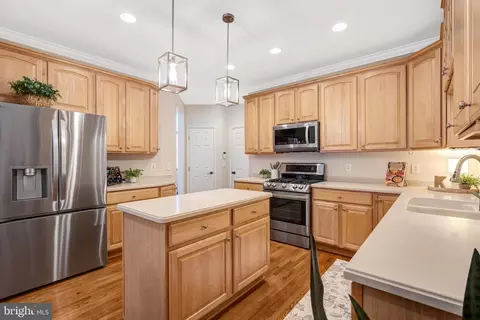 Kitchen - 9237 Old Beech Ct, Lorton, VA 22079 photo 1 of 4