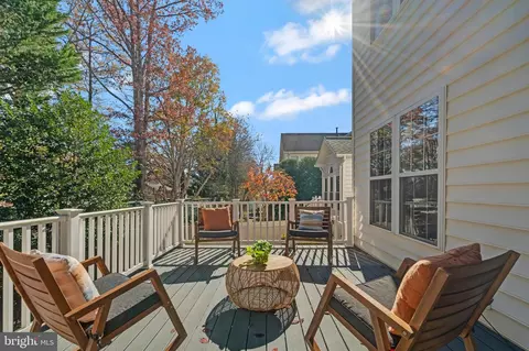 Exterior - 9237 Old Beech Ct, Lorton, VA 22079 photo 3 of 7