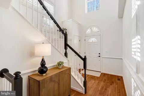 Entry Way - 9237 Old Beech Ct, Lorton, VA 22079 photo 1 of 2