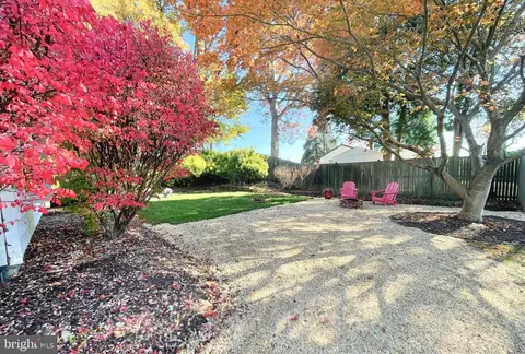 Exterior - 7323 Inzer St, Springfield, VA 22151 photo 4 of 6