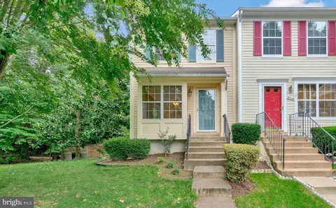 5716 Osprey Ct, Clifton, VA 20124