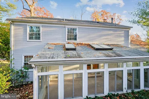 Exterior - 11410 Running Cedar Rd, Reston, VA 20191 photo 4 of 4