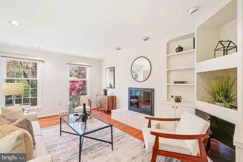 Living - 11410 Running Cedar Rd, Reston, VA 20191 photo 5 of 8