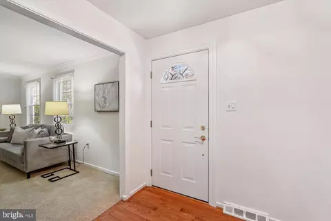 Entry Way - 11410 Running Cedar Rd, Reston, VA 20191 photo 2 of 3
