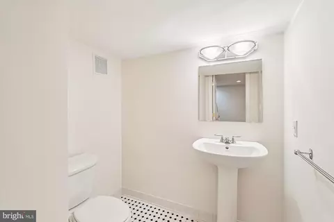 Bath - 11410 Running Cedar Rd, Reston, VA 20191 photo 4 of 4