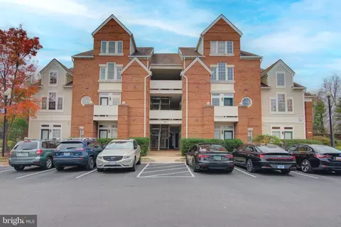6964 D Ellingham Cir #86, Alexandria, VA 22315