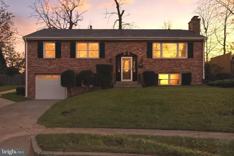 7923 Karl Rd, Alexandria, VA 22308
