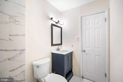 2201 Chamblee Pl, Herndon, VA 20170 photo 22