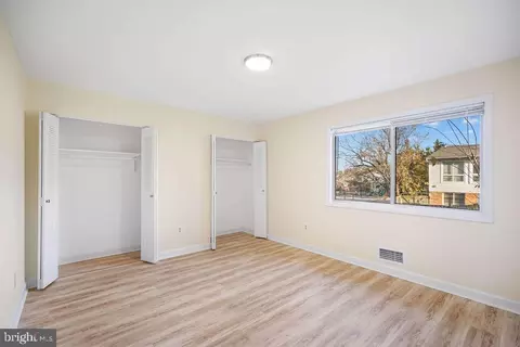 2201 Chamblee Pl, Herndon, VA 20170 photo 16