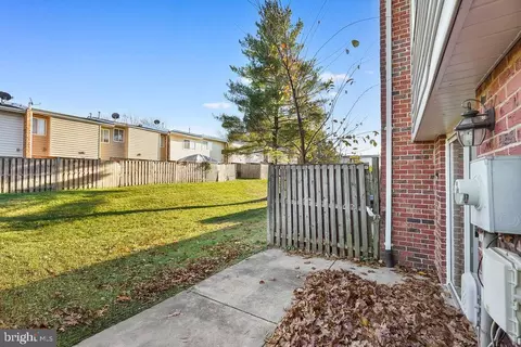 2201 Chamblee Pl, Herndon, VA 20170 photo 30