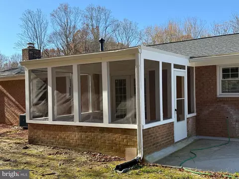 Exterior - 4721 Springbrook Dr, Annandale, VA 22003 photo 10 of 17