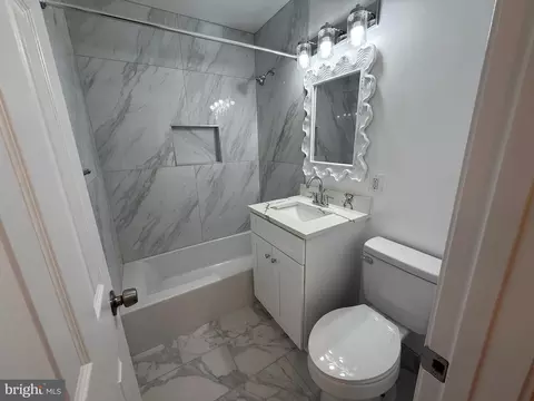 Bath - 4721 Springbrook Dr, Annandale, VA 22003 photo 6 of 11