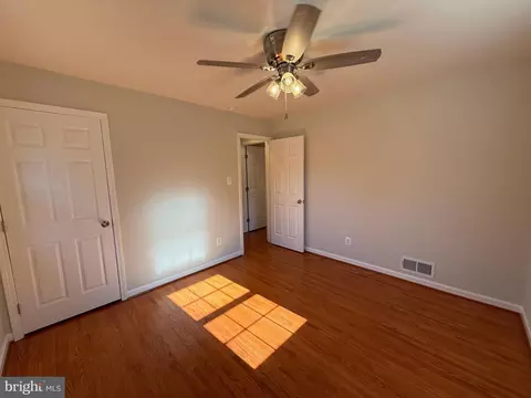 Bedroom - 4721 Springbrook Dr, Annandale, VA 22003 photo 3 of 6