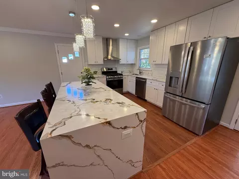 Kitchen - 4721 Springbrook Dr, Annandale, VA 22003 photo 14 of 14