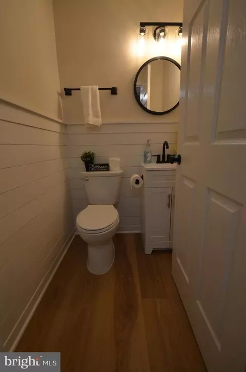 8375 Magic Leaf Rd, Springfield, VA 22153 photo 13