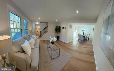 8375 Magic Leaf Rd, Springfield, VA 22153 photo 28