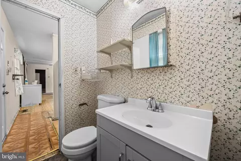 Other - 418 Patrick Ln, Herndon, VA 20170 photo 4 of 7