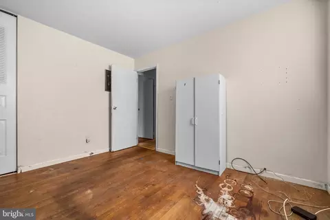 Bedroom - 418 Patrick Ln, Herndon, VA 20170 photo 5 of 7