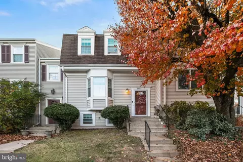 2418 Ridgehampton Ct, Reston, VA 20191