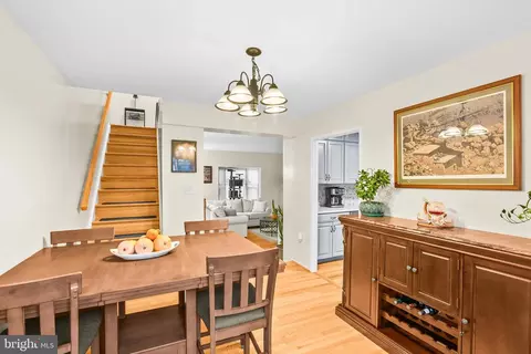 Dining - 2418 Ridgehampton Ct, Reston, VA 20191 photo 3 of 3