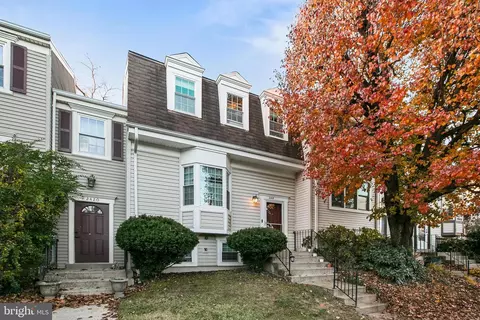 Exterior - 2418 Ridgehampton Ct, Reston, VA 20191 photo 4 of 4