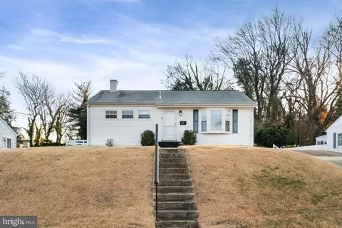 3713 Austin Ave, Alexandria, VA 22310